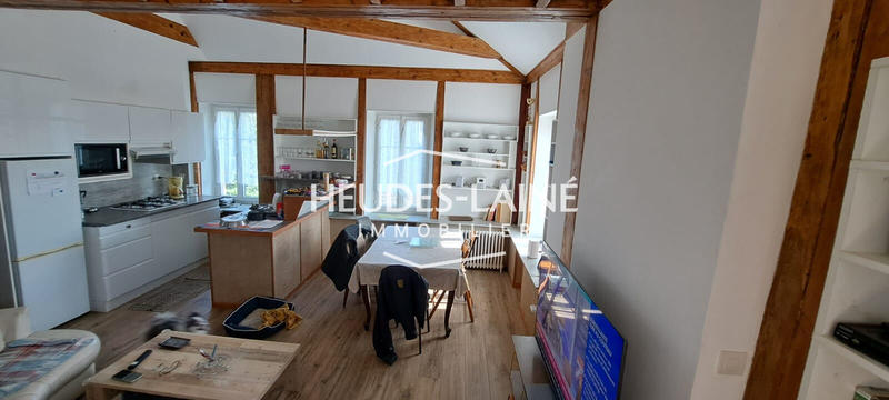 Immeuble - 235 m² - 10 pièces