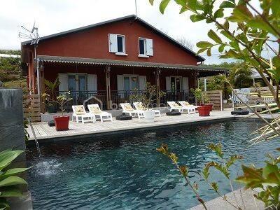 Villa - 246 m² - 9 pièces