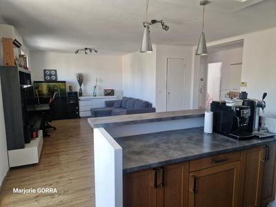 Appartement - 77 m² - 4 pièces