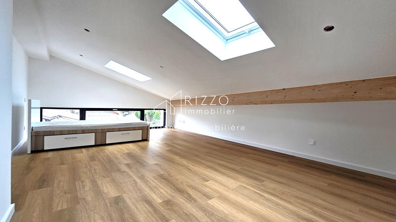 Maison - 103 m² - 4 pièces