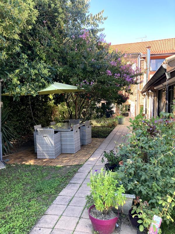 Maison ancienne - 302 m² - 9 pièces