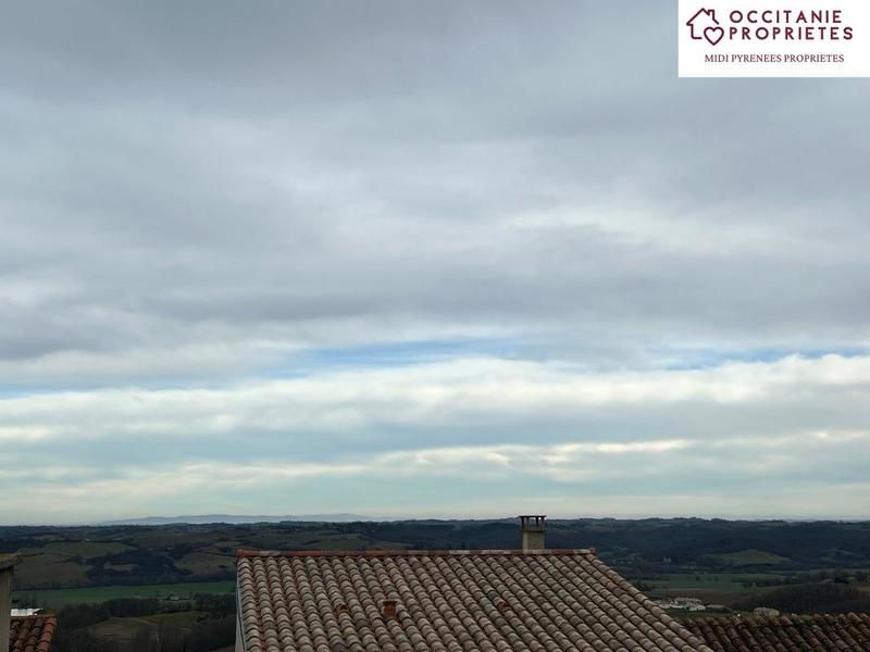 Maison de village - 260 m² - 6 pièces