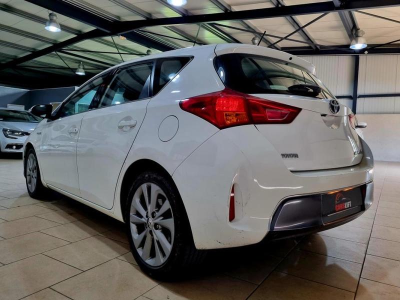 Toyota Auris 1.8 Vvt-i Hsd Cvt Hybride 99 ch Dynamic - Garantie 6 Mois