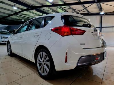 Toyota Auris 1.8 Vvt-i Hsd Cvt Hybride 99 ch Dynamic - Garantie 6 Mois