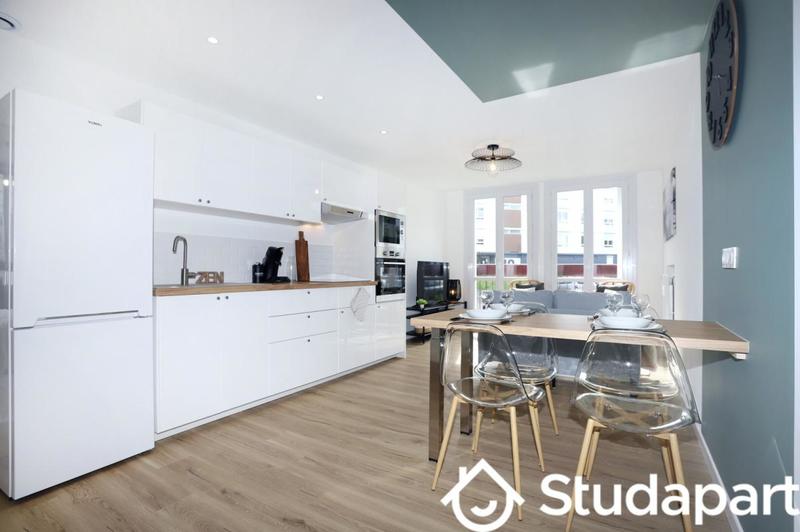 Chambre - 11 m² - 1 pièce