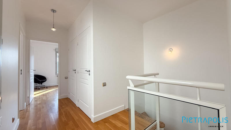 Maison - 142 m² - 6 pièces