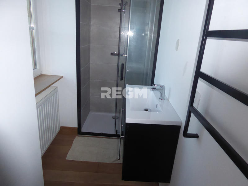 Maison - 350 m² - 10 pièces