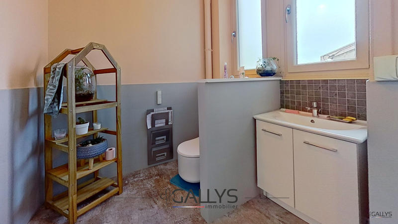 Appartement - 175 m² - 5 pièces