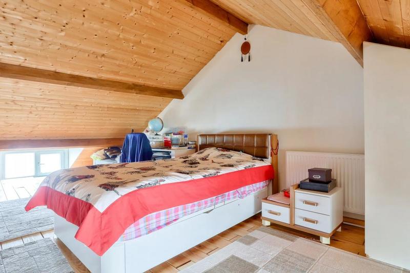 Maison - 301 m² - 12 pièces