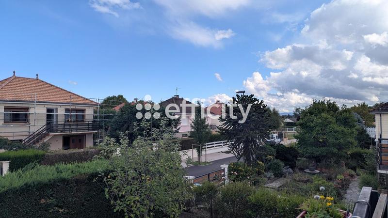 Maison - 77 m² - 6 pièces