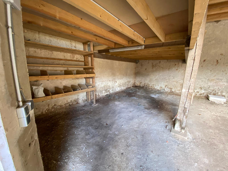 Local d'activité / Entrepôt - 150 m²