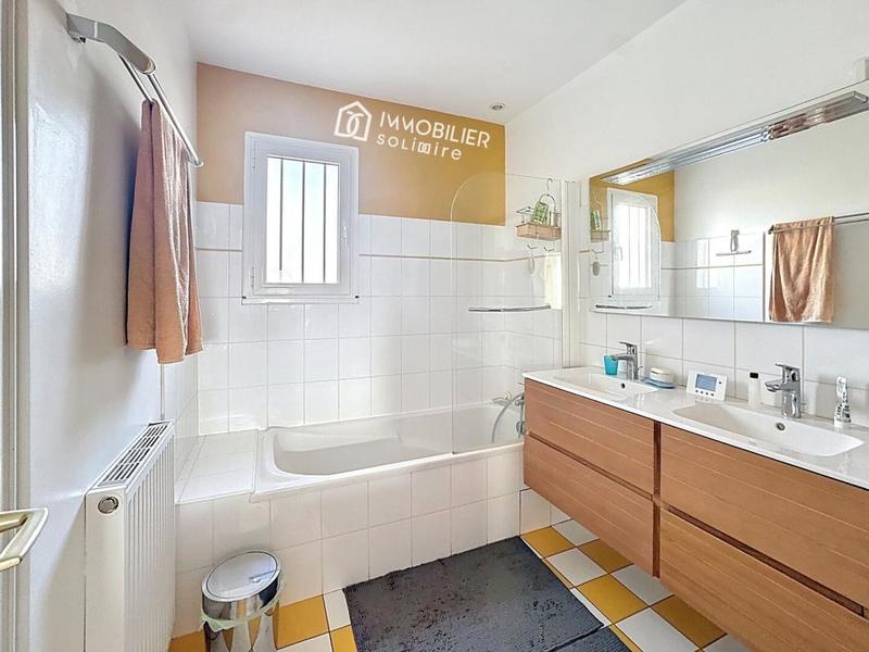 Maison - 153 m² - 7 pièces