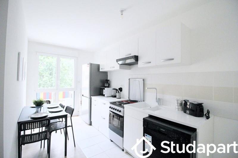 Chambre - 10 m² - 1 pièce