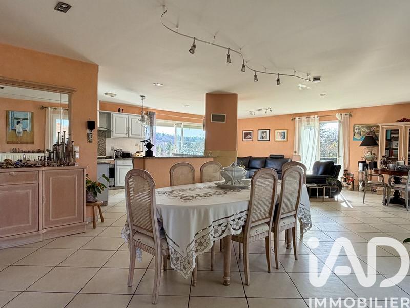 Maison de village - 146 m² - 6 pièces