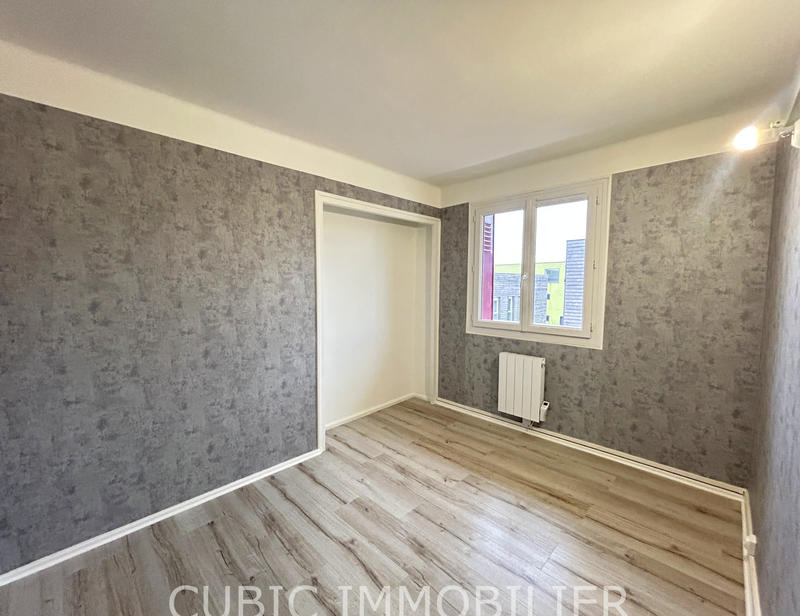 Appartement - 65 m² - 4 pièces