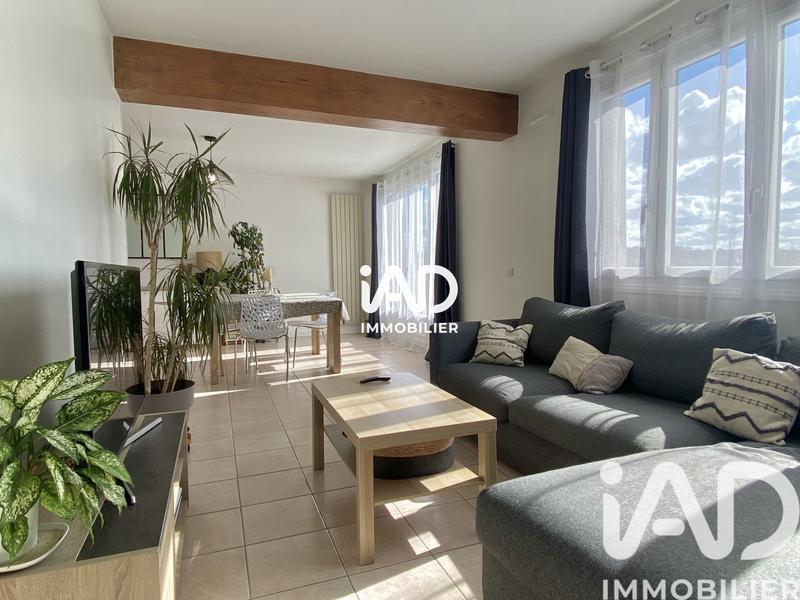 Appartement - 90 m² - 4 pièces