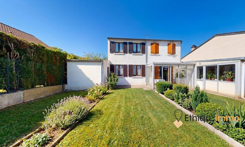 Maison - 80 m² - 6 pièces