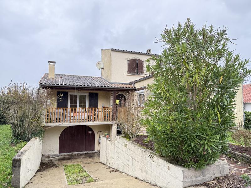 Maison - 86 m² - 4 pièces