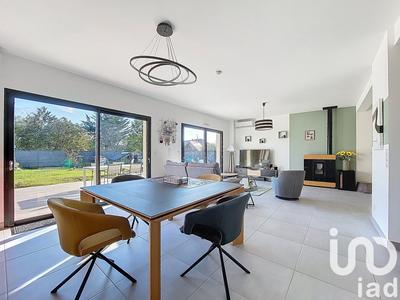 Maison - 143 m² - 6 pièces