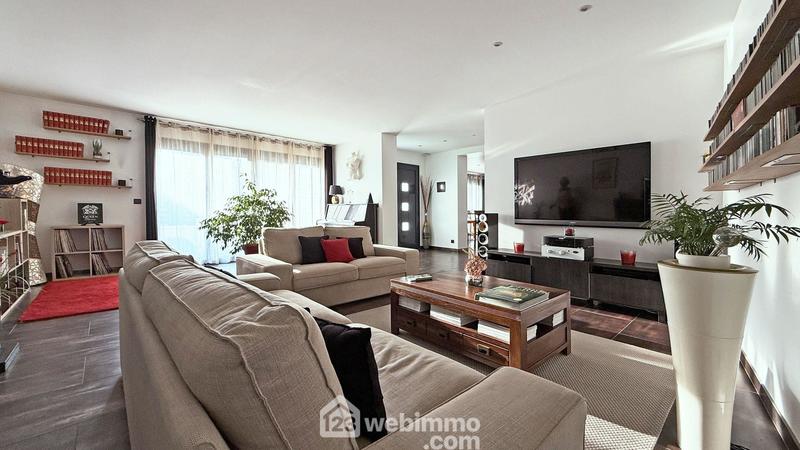 Maison - 125 m² - 6 pièces