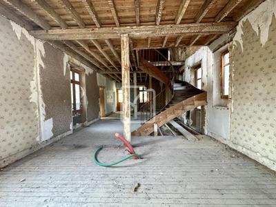 Appartement - 180 m² - 4 pièces