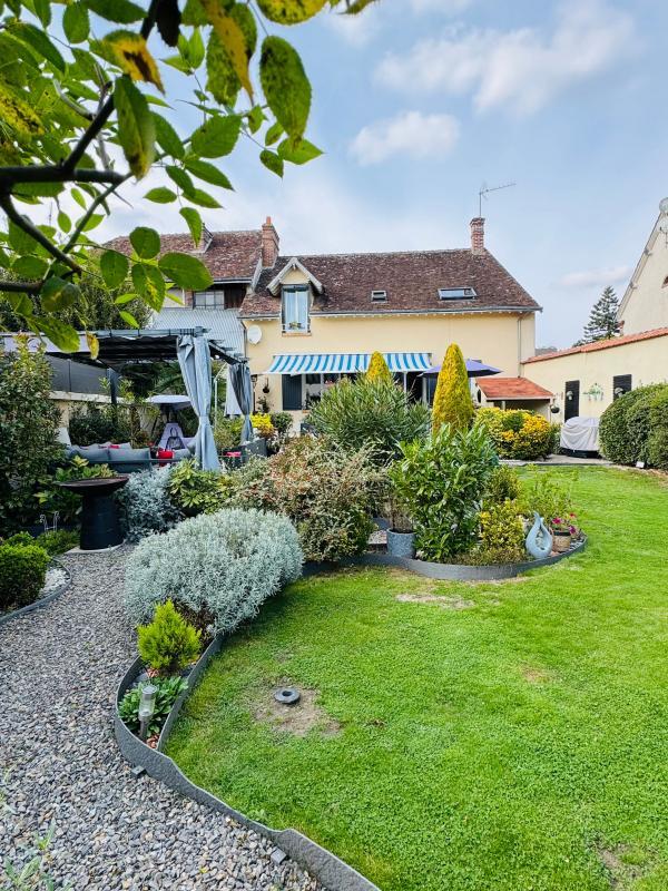 Maison de ville - 118 m² - 6 pièces