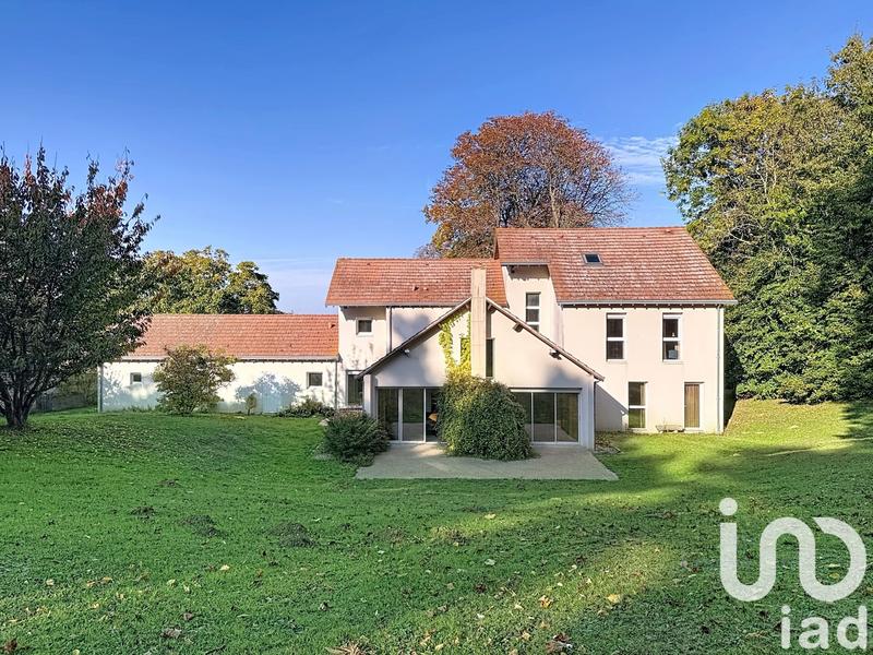 Maison - 360 m² - 13 pièces