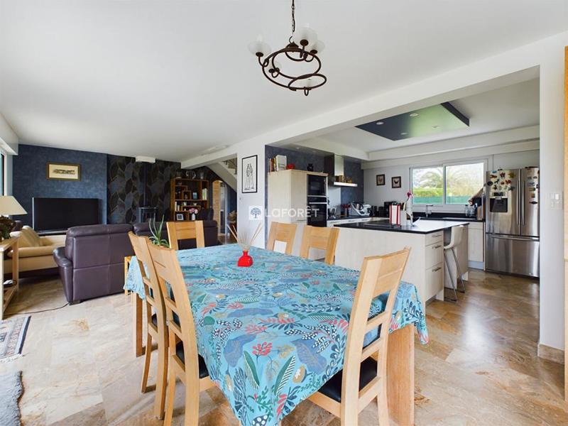 Maison - 130 m² - 6 pièces