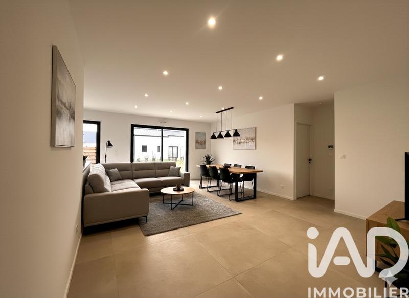 Maison - 83 m² - 5 pièces