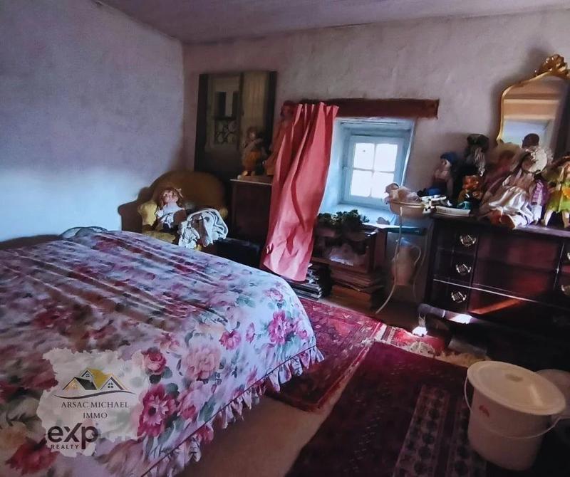 Maison - 556 m² - 15 pièces