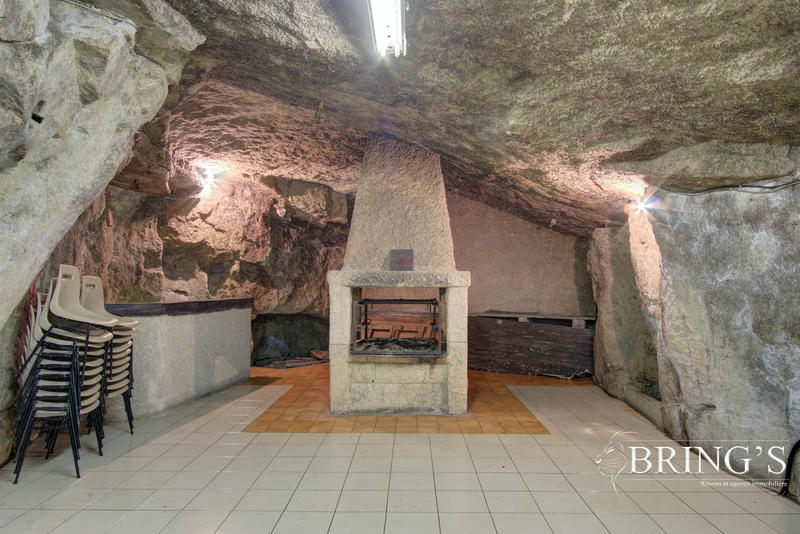 Maison ancienne - 110 m² - 40 pièces