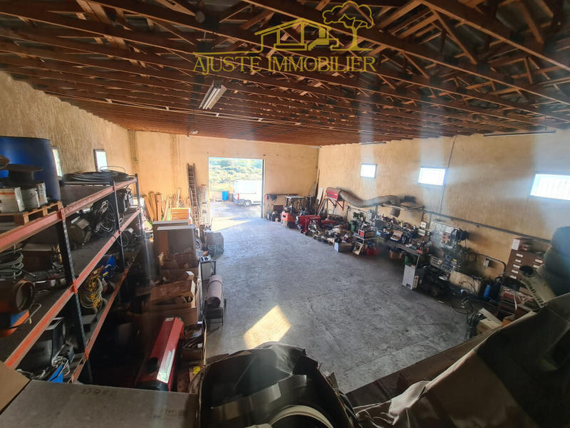 Local commercial - 465 m² - 7 pièces