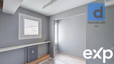 Bureau - 122 m² - 6 pièces