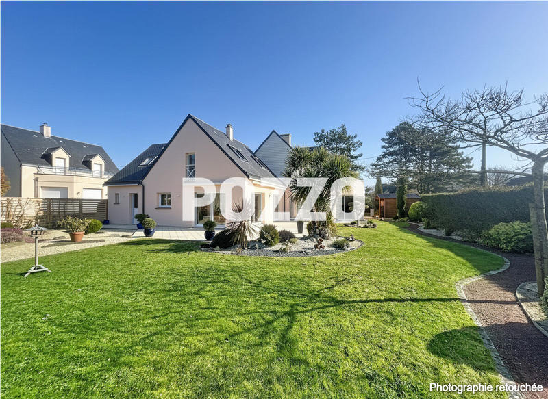 Maison - 176 m² - 10 pièces