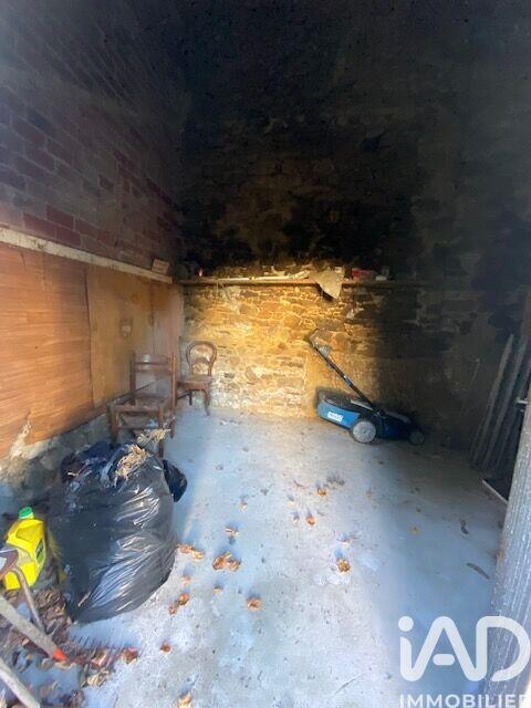 Maison - 220 m² - 5 pièces