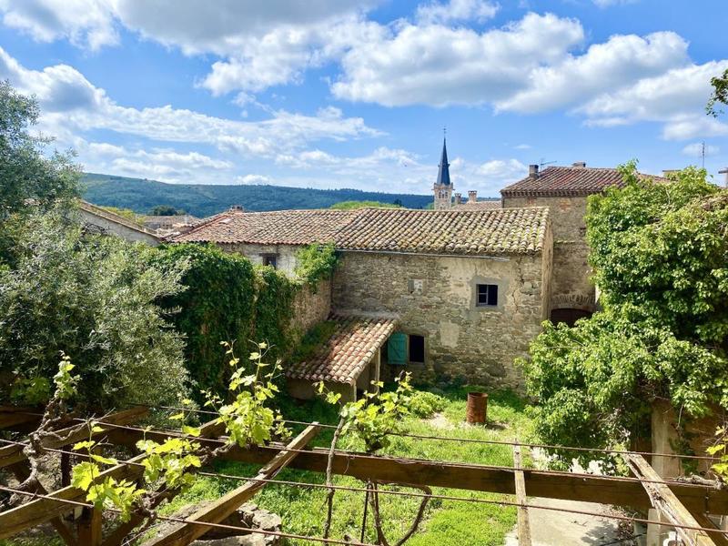 Maison - 400 m² - 20 pièces