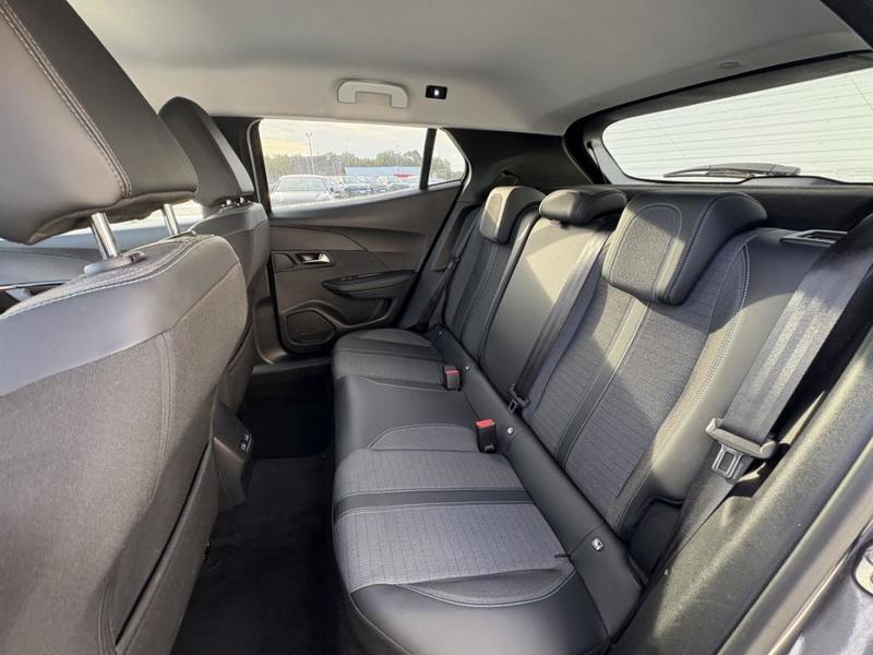 Peugeot 2008 Bluehdi 130 Eat8 Allure Pack