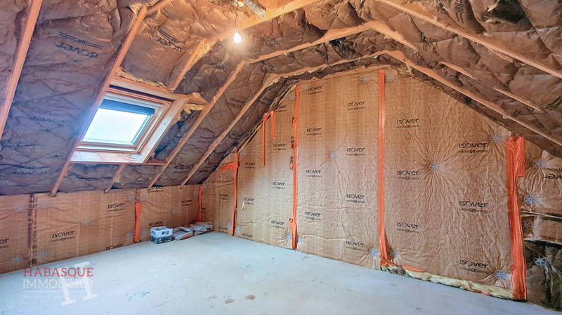 Maison - 80 m² - 5 pièces