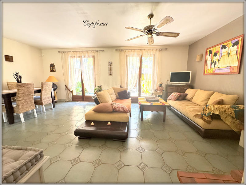 Maison - 92 m² - 5 pièces