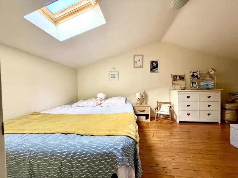 Immeuble - 151 m² - 6 pièces