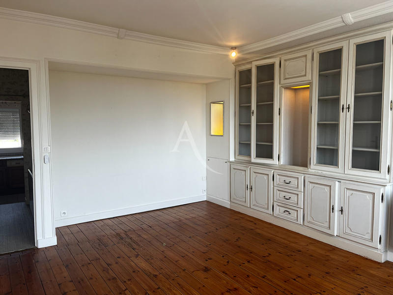 Appartement - 65 m² - 2 pièces