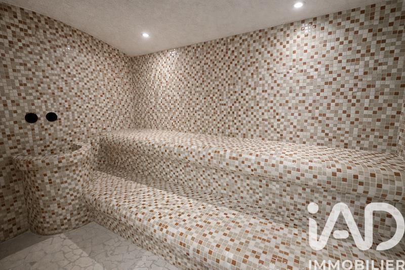 Maison - 197 m² - 6 pièces