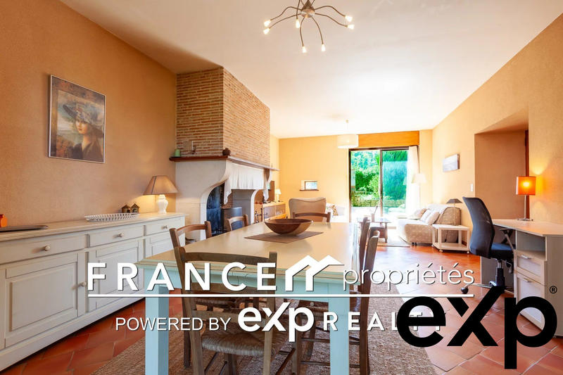 Maison - 223 m² - 7 pièces