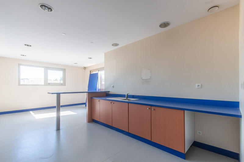 Bureau - 850 m² - 17 pièces