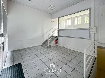 Local commercial - 45 m² - 1 pièce