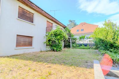 Maison - 127 m² - 5 pièces