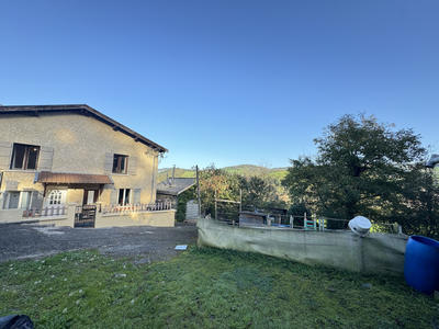 Maison - 85 m² - 5 pièces