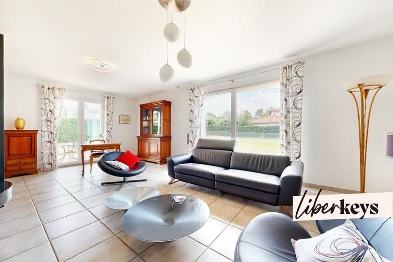 Maison - 182 m² - 6 pièces