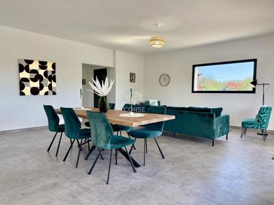 Villa - 151 m² - 5 pièces