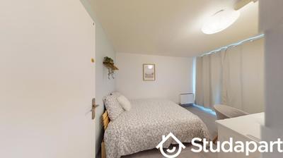 Chambre - 10 m² - 1 pièce